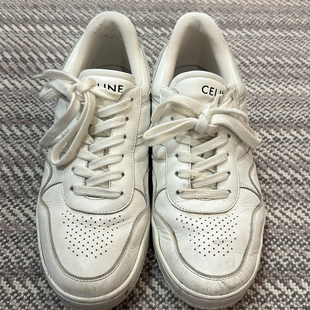 CELINE TRAINER LOW LACE-UP SNEAKER IN CALFSKIN
OPTIC WHITE